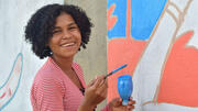 «Las mujeres no están solas»: Pintar un colorido llamado para acabar con la violencia de género en el Brasil