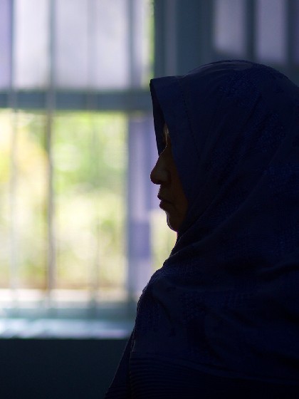 Afganistán: Permanecer y apoyar a mujeres y niñas