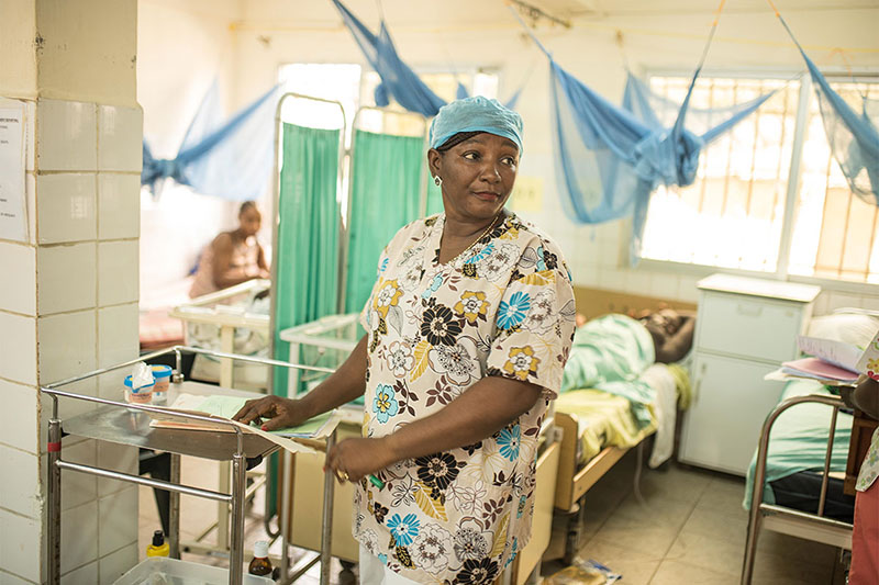 Un an après la fin d'Ebola, regard sur les besoins des femmes et des filles
