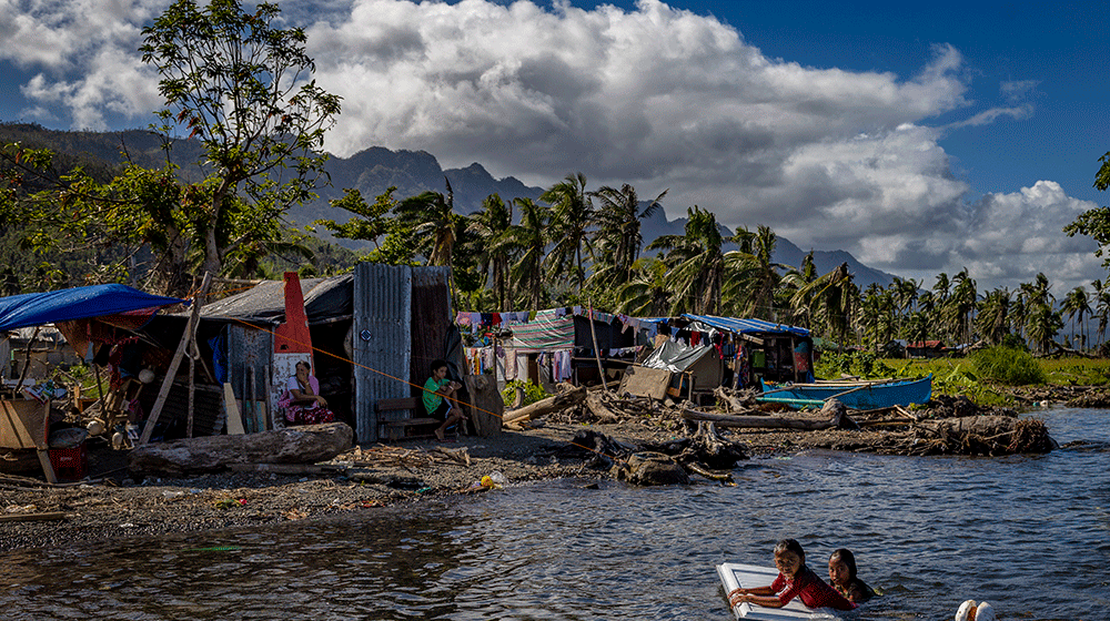 La esperanza sobre ruedas: las unidades de salud materna de emergencia llegan a los rincones más apartados de Filipinas