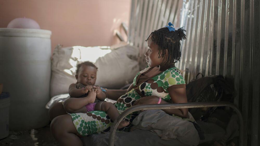 Las desigualdades de género y de ingresos conducen a la maternidad adolescente en países en desarrollo, según un nuevo informe