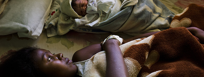 Maternal deaths continue to fall, new data show