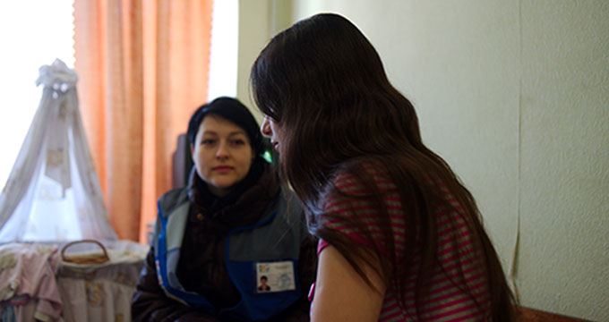 Pour beaucoup de femmes en Ukraine, échapper au conflit ne garantit pas d’échapper à la violence