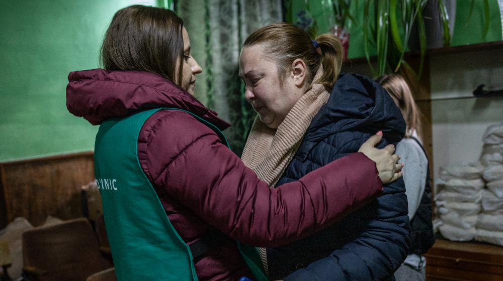« Le traumatisme de guerre les poursuit toutes et tous » : une aide psychosociale pour les réfugiés de la guerre en Ukraine
