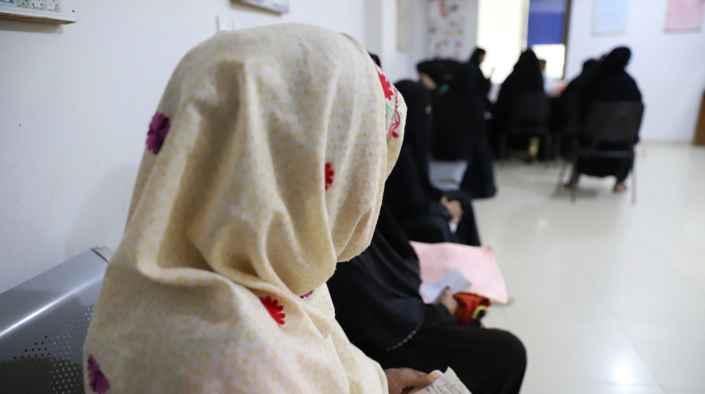 Dans les zones isolées du Pakistan, les sages-femmes assurent des soins qui vont au-delà de l’accouchement médicalisé
