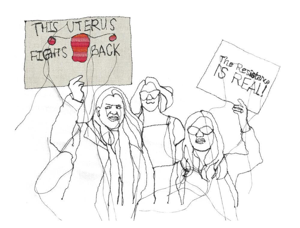 Croquis de trois femmes brandissant des pancartes pour défendre leurs droits reproductifs.