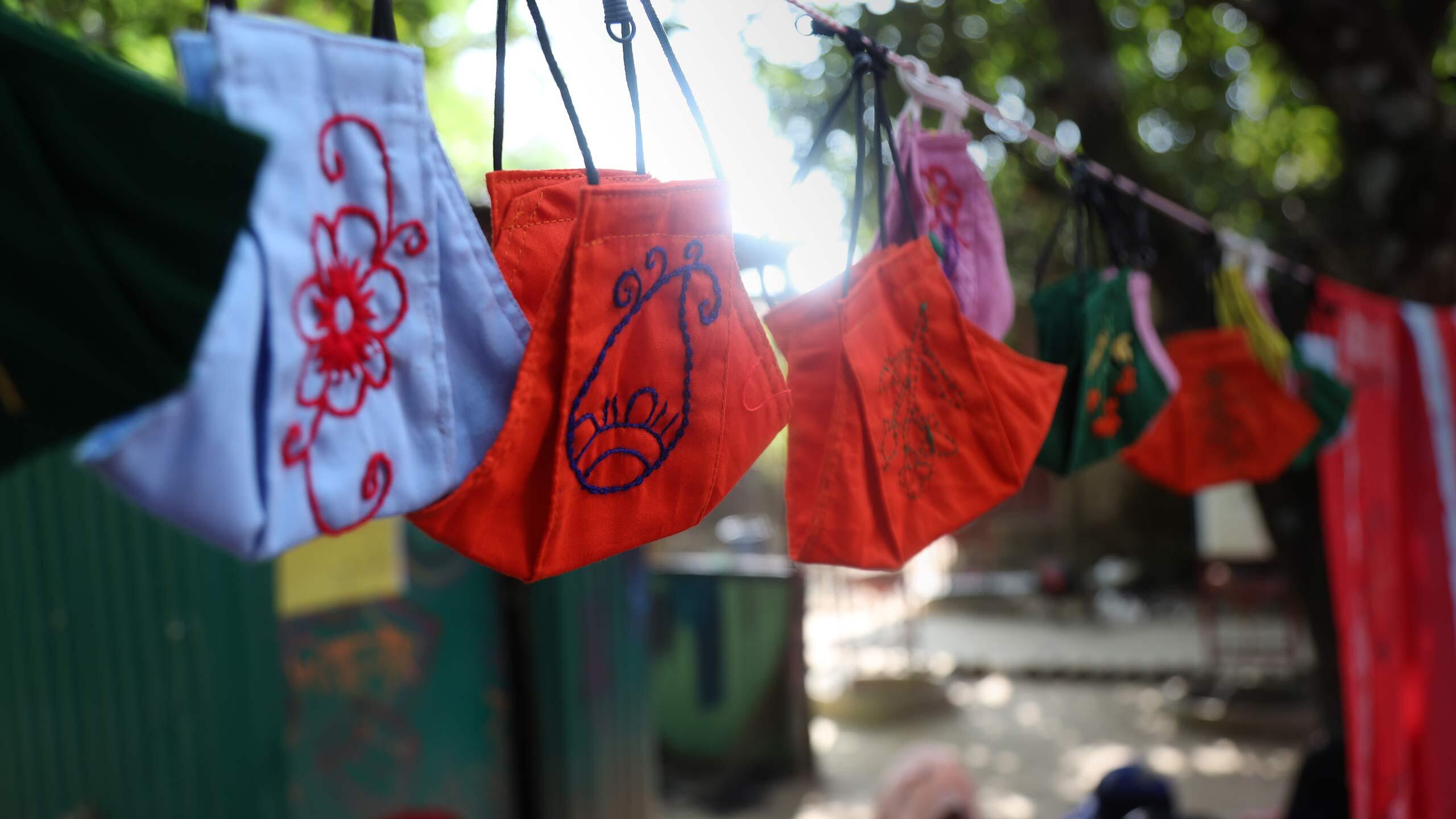 A Rohingya women’s group in the refugee camp of Cox’s Bazar, Bangladesh, came together to produce hand-made, reusable masks so they can make a living, boost their skills and help to protect their community.