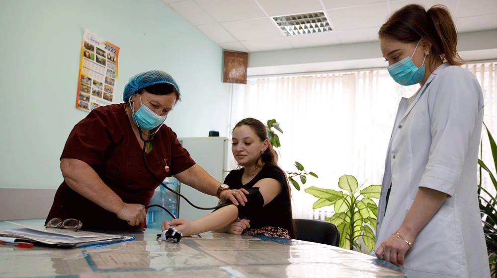 A 12-hour walk at 7 months pregnant: Escape from the horrors of war in Ukraine  