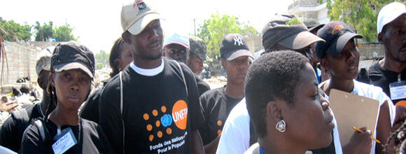 Young People and Pop Idol Help Out in Haiti