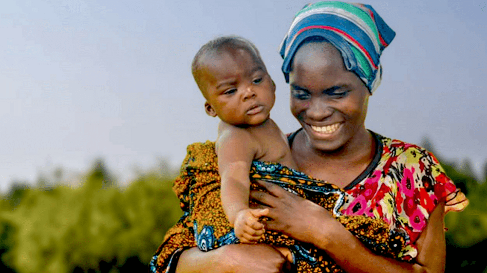 Éxito en Nyarugusu: Cómo uno de los campos de refugiados más grandes del mundo logró cero muertes maternas en 2022
