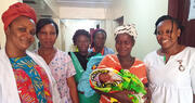 Júbilo después de un aterrador parto prematuro en Liberia