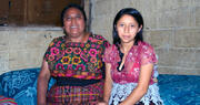 Aprovechando el poder de las parteras para reducir la mortalidad materna en Guatemala 